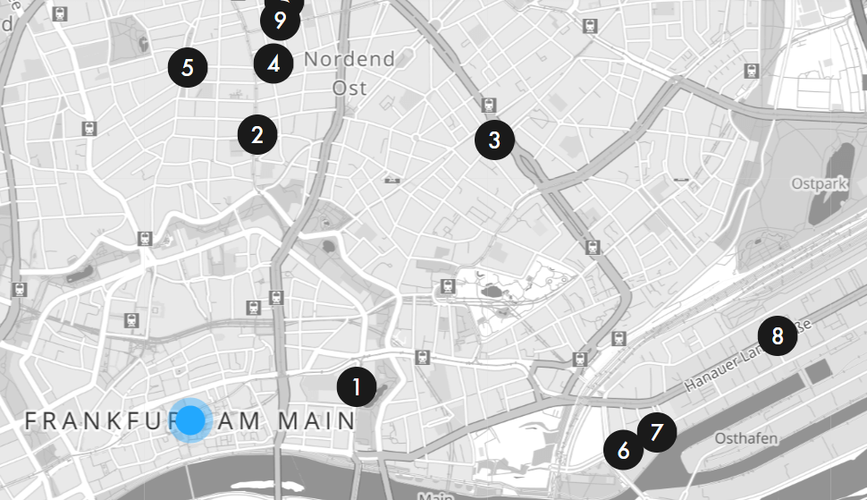 SmartMaps Kartenausschnitt von Frankfurt am Main mit mehreren nummerierten Adresspunkten und Positionsanzeige des Nutzers. 