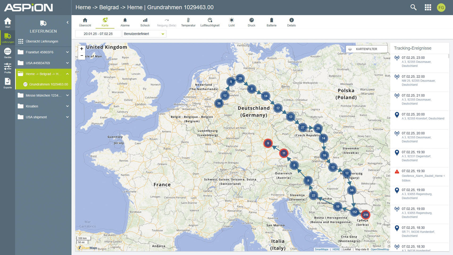 Interaktive SmartMaps Karte der Stadt Rastatt mit farblich markierten Hochwasserrisikogebieten entlang der Murg sowie Standortsymbolen für Cafés und Restaurants.